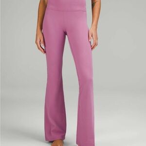 Lululemon Groove Super-High-Rise Flared Pant Nulu Velvet Dust
